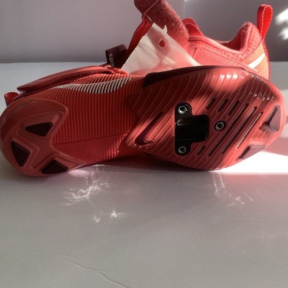 Nike womens Superrep cycle shoes + hardware - Picture 3 of 8